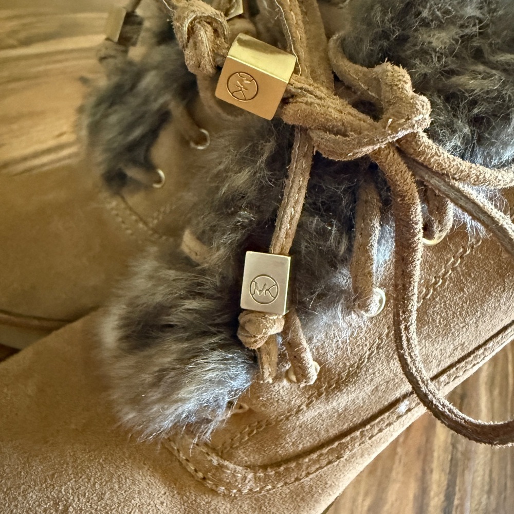 New Michael Kors Brown Fur-Trimmed Women's Heeled Lace Up Ankle Boots size 6 - Picture 6 of 14